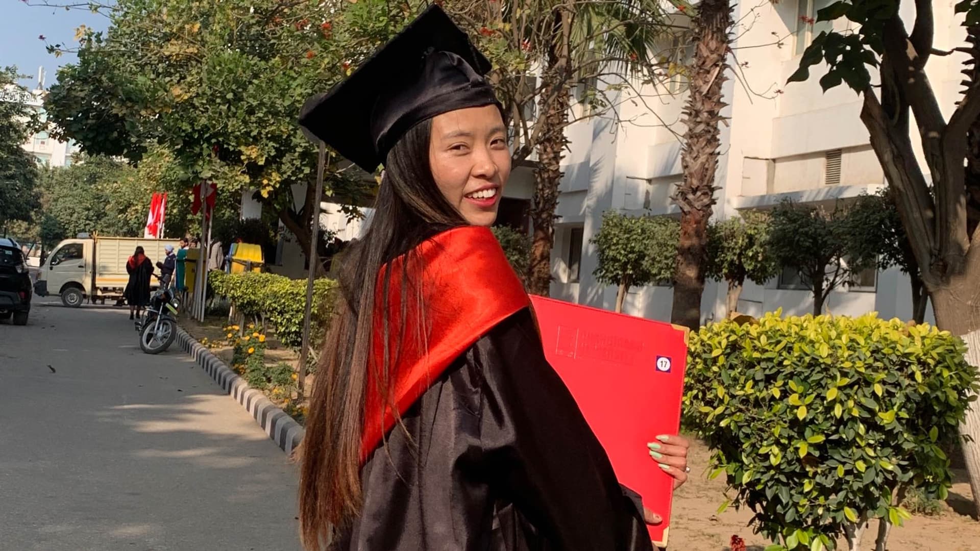 finally graduated 👩🏼‍⚖️